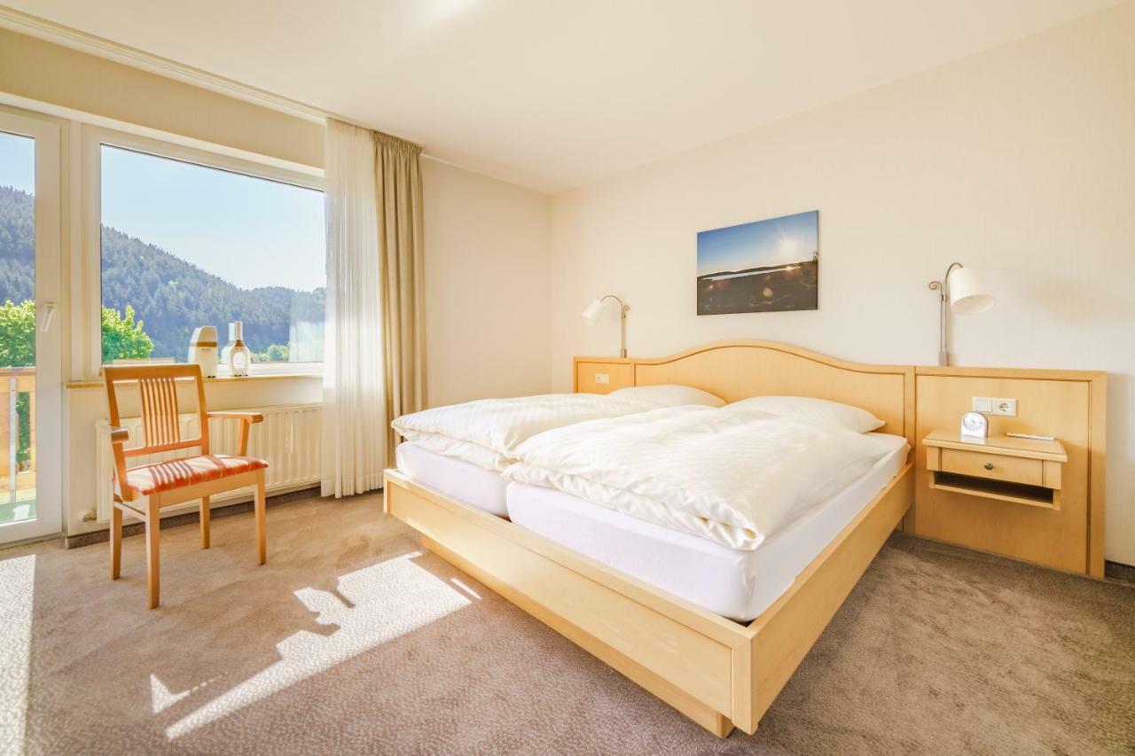ホテル Haus Kieferneck ヴィリンゲン エクステリア 写真